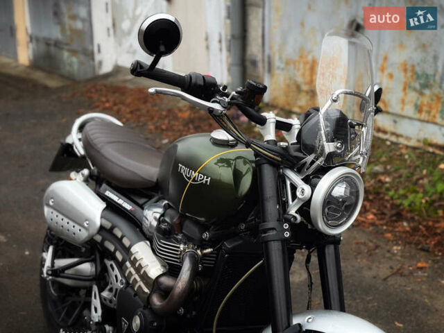 Зеленый Триумф Scrambler, объемом двигателя 1.2 л и пробегом 18 тыс. км за 11900 $, фото 3 на Automoto.ua