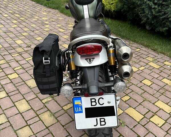 Зеленый Триумф Scrambler, объемом двигателя 1.2 л и пробегом 26 тыс. км за 12900 $, фото 7 на Automoto.ua