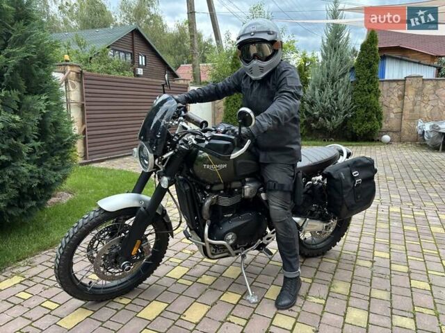 Зеленый Триумф Scrambler, объемом двигателя 1.2 л и пробегом 26 тыс. км за 12900 $, фото 8 на Automoto.ua