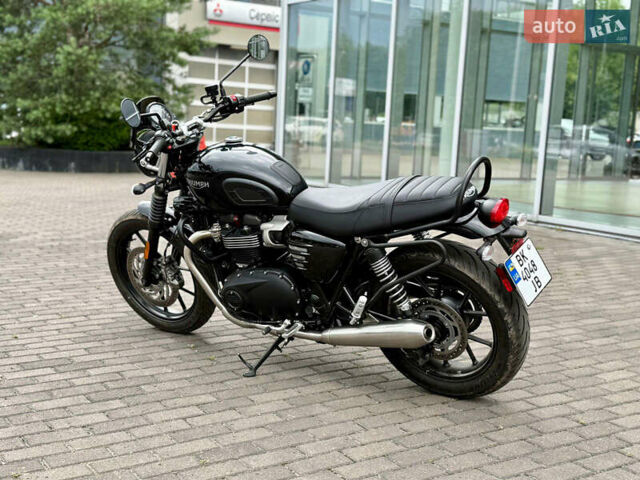 Черный Триумф Speed Twin, объемом двигателя 0.9 л и пробегом 1 тыс. км за 12500 $, фото 2 на Automoto.ua