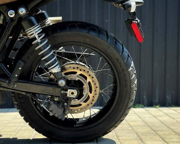 Синий Триумф Street Scrambler, объемом двигателя 0.9 л и пробегом 13 тыс. км за 10900 $, фото 6 на Automoto.ua