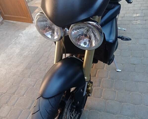 Черный Триумф Street Triple 675, объемом двигателя 0 л и пробегом 36 тыс. км за 2300 $, фото 8 на Automoto.ua