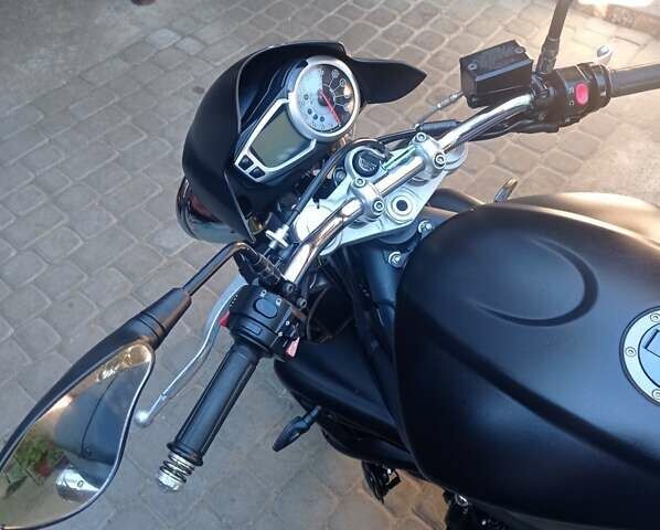 Черный Триумф Street Triple 675, объемом двигателя 0 л и пробегом 36 тыс. км за 2300 $, фото 7 на Automoto.ua