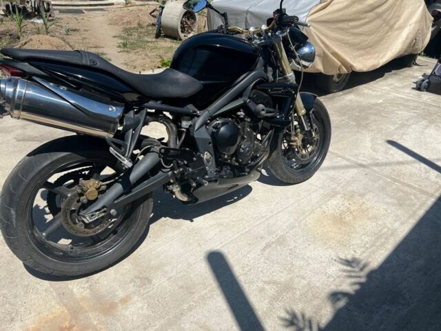 Триумф Street Triple 675, объемом двигателя 0.68 л и пробегом 0 тыс. км за 1694 $, фото 2 на Automoto.ua