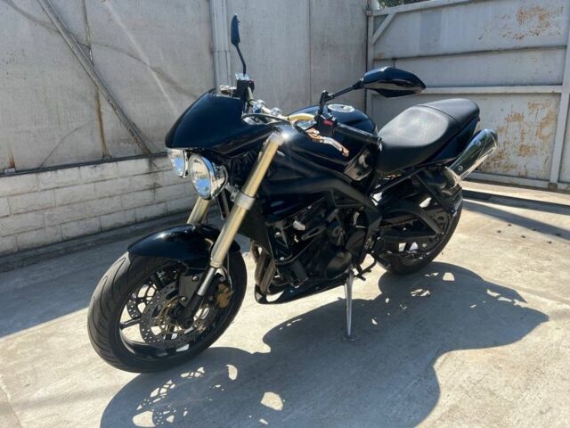Триумф Street Triple 675, объемом двигателя 0.68 л и пробегом 0 тыс. км за 1694 $, фото 1 на Automoto.ua