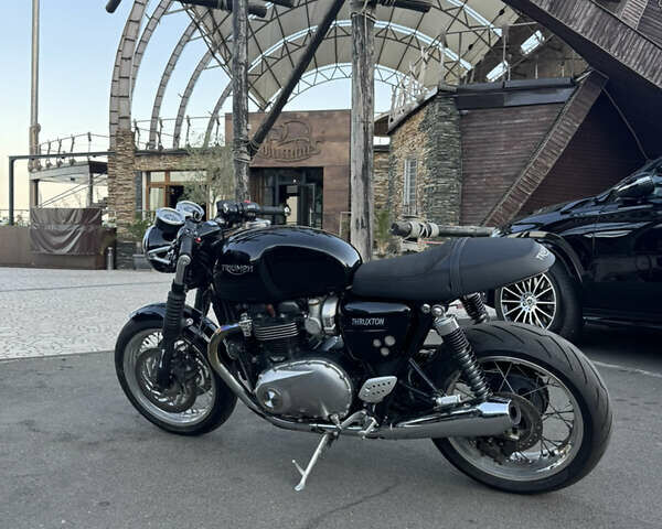 Черный Триумф Thruxton, объемом двигателя 1.2 л и пробегом 11 тыс. км за 9999 $, фото 1 на Automoto.ua