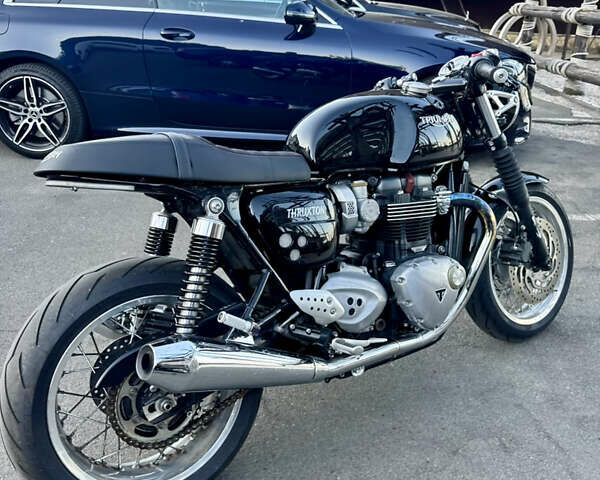 Черный Триумф Thruxton, объемом двигателя 1.2 л и пробегом 11 тыс. км за 9999 $, фото 8 на Automoto.ua
