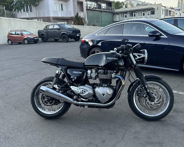 Черный Триумф Thruxton, объемом двигателя 1.2 л и пробегом 11 тыс. км за 9999 $, фото 11 на Automoto.ua