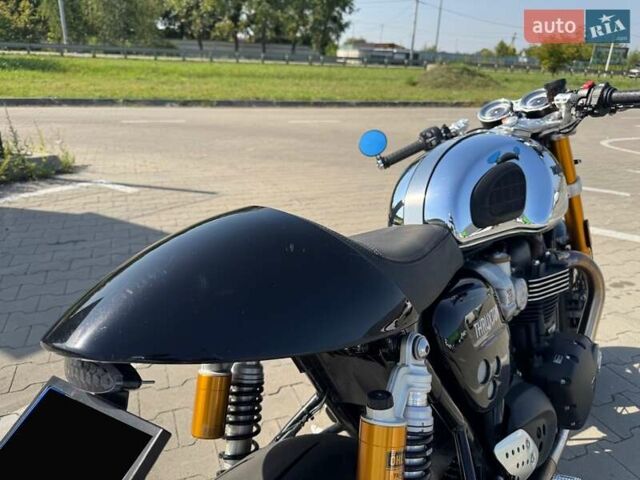 Триумф Thruxton, объемом двигателя 1.2 л и пробегом 4 тыс. км за 20000 $, фото 32 на Automoto.ua