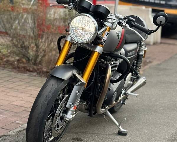 Серый Триумф Thruxton, объемом двигателя 0 л и пробегом 5 тыс. км за 16750 $, фото 7 на Automoto.ua