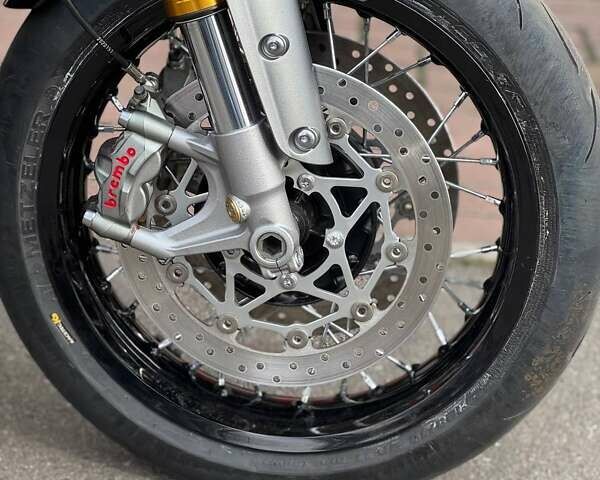 Зеленый Триумф Thruxton, объемом двигателя 0 л и пробегом 1 тыс. км за 19150 $, фото 16 на Automoto.ua
