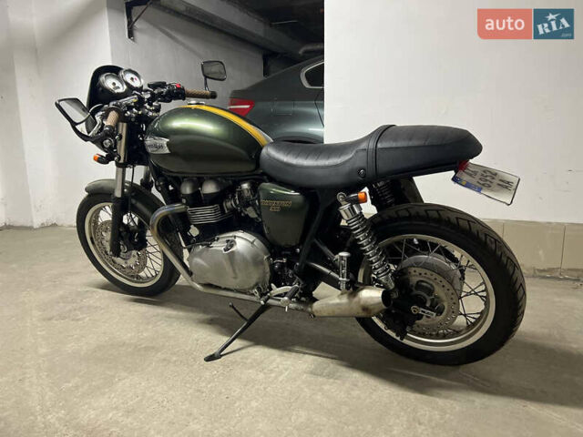 Зеленый Триумф Thruxton, объемом двигателя 0.9 л и пробегом 5 тыс. км за 9900 $, фото 3 на Automoto.ua