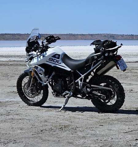 Чорний Тріумф Tiger 900, об'ємом двигуна 0.89 л та пробігом 8 тис. км за 13300 $, фото 3 на Automoto.ua
