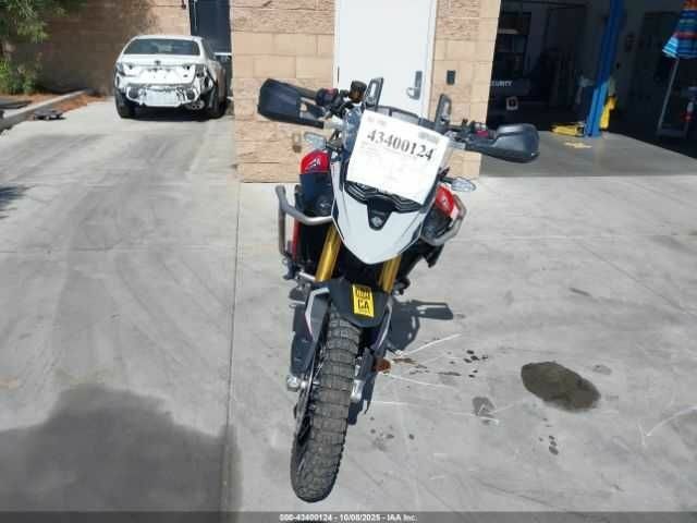 Тріумф Tiger 900, об'ємом двигуна 0.9 л та пробігом 0 тис. км за 3500 $, фото 4 на Automoto.ua