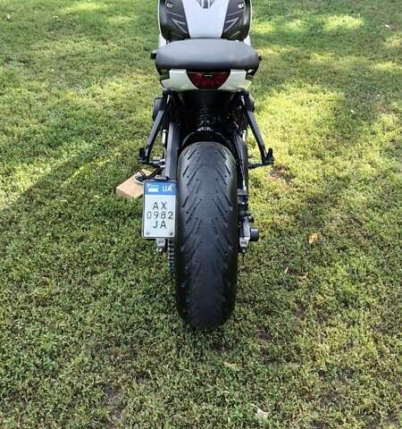 Білий Тріумф Trident, об'ємом двигуна 0.66 л та пробігом 17 тис. км за 9500 $, фото 3 на Automoto.ua