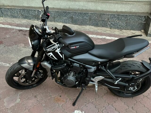 Триумф Trident, объемом двигателя 1 л и пробегом 0 тыс. км за 9000 $, фото 6 на Automoto.ua