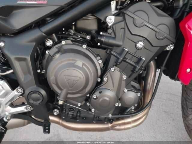 Триумф Trident, объемом двигателя 0.66 л и пробегом 0 тыс. км за 2700 $, фото 7 на Automoto.ua