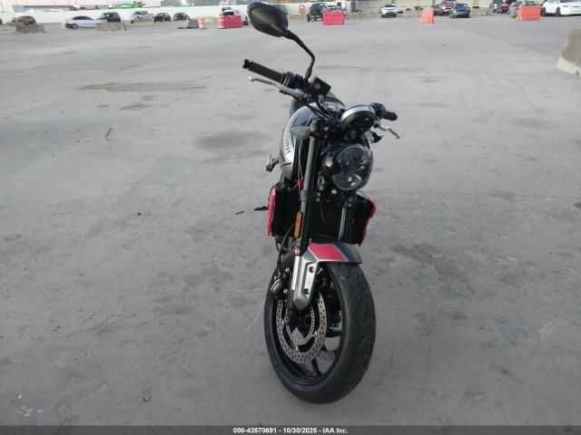 Триумф Trident, объемом двигателя 0.66 л и пробегом 0 тыс. км за 2700 $, фото 4 на Automoto.ua