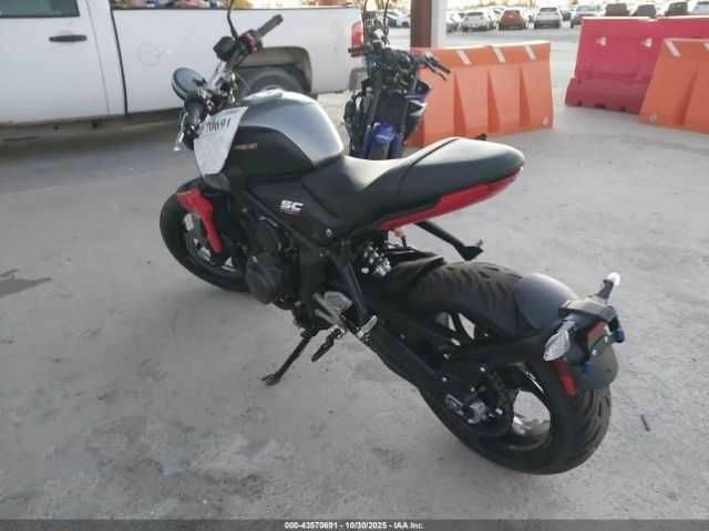 Триумф Trident, объемом двигателя 0.66 л и пробегом 0 тыс. км за 2700 $, фото 2 на Automoto.ua