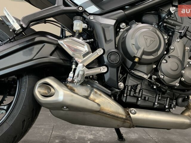Тріумф Trident, об'ємом двигуна 0.66 л та пробігом 0 тис. км за 11490 $, фото 21 на Automoto.ua