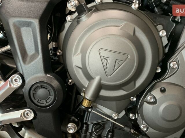 Тріумф Trident, об'ємом двигуна 0.66 л та пробігом 0 тис. км за 11490 $, фото 15 на Automoto.ua