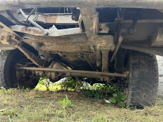 Белый УАЗ 2206, объемом двигателя 2.4 л и пробегом 300 тыс. км за 999 $, фото 7 на Automoto.ua