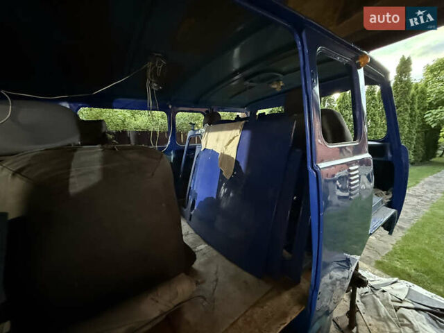 Синий УАЗ 2206 пасс., объемом двигателя 2.4 л и пробегом 60 тыс. км за 2200 $, фото 6 на Automoto.ua