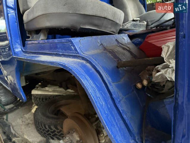 Синий УАЗ 2206 пасс., объемом двигателя 2.4 л и пробегом 60 тыс. км за 2200 $, фото 4 на Automoto.ua