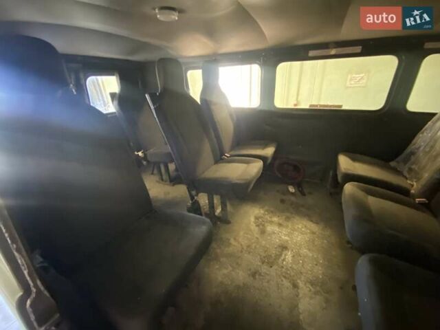 Зелений УАЗ 2206 пасс., об'ємом двигуна 2.69 л та пробігом 118 тис. км за 11000 $, фото 7 на Automoto.ua