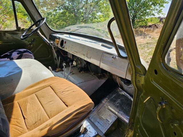 Зелений УАЗ 2360, об'ємом двигуна 2.4 л та пробігом 100 тис. км за 942 $, фото 1 на Automoto.ua