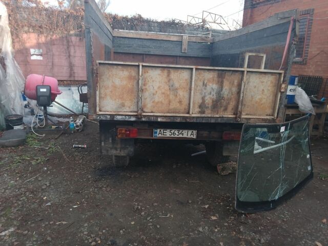 Серый УАЗ 3151, объемом двигателя 2.4 л и пробегом 250 тыс. км за 3000 $, фото 3 на Automoto.ua