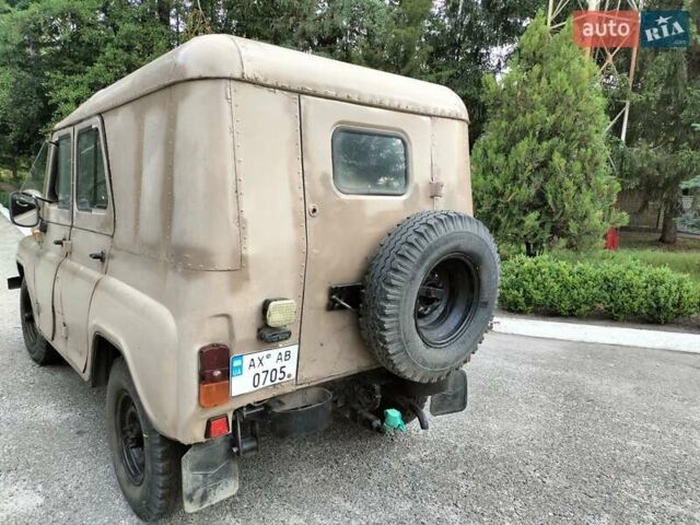 Бежевый УАЗ 31512, объемом двигателя 2.45 л и пробегом 130 тыс. км за 3800 $, фото 4 на Automoto.ua