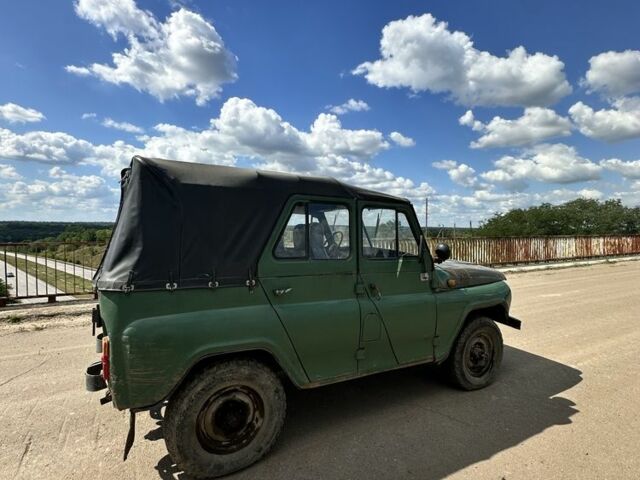Зеленый УАЗ 31512, объемом двигателя 2 л и пробегом 150 тыс. км за 1100 $, фото 2 на Automoto.ua