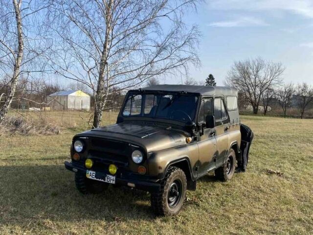 Зеленый УАЗ 31512, объемом двигателя 2.5 л и пробегом 100 тыс. км за 2100 $, фото 2 на Automoto.ua