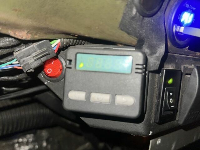 Зеленый УАЗ 31512, объемом двигателя 2.4 л и пробегом 3 тыс. км за 13500 $, фото 2 на Automoto.ua