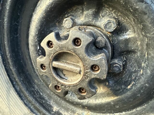 Зелений УАЗ 31512, об'ємом двигуна 2.4 л та пробігом 100 тис. км за 1700 $, фото 14 на Automoto.ua