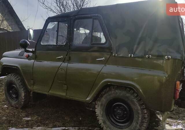 Зеленый УАЗ 31512, объемом двигателя 2.4 л и пробегом 85 тыс. км за 3300 $, фото 2 на Automoto.ua