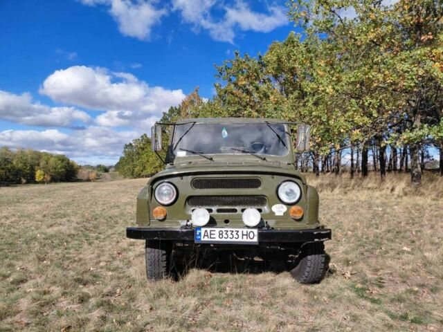 Зеленый УАЗ 31512, объемом двигателя 2.4 л и пробегом 20 тыс. км за 2500 $, фото 1 на Automoto.ua