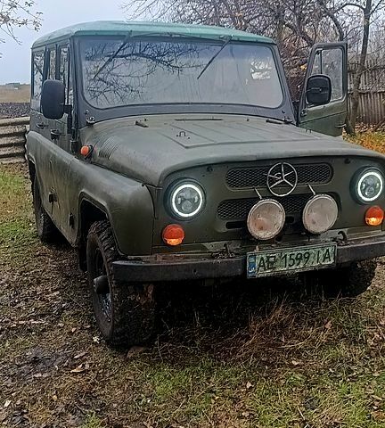 Зеленый УАЗ 31512, объемом двигателя 2.4 л и пробегом 212 тыс. км за 1070 $, фото 4 на Automoto.ua