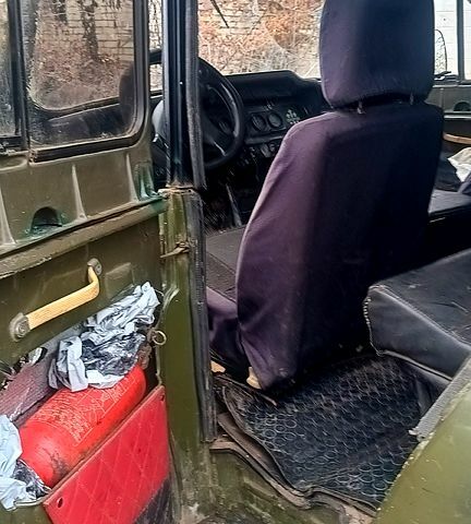Зеленый УАЗ 31512, объемом двигателя 2.4 л и пробегом 212 тыс. км за 1070 $, фото 5 на Automoto.ua
