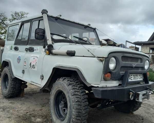 Серый УАЗ 31514, объемом двигателя 2.4 л и пробегом 250 тыс. км за 3500 $, фото 5 на Automoto.ua