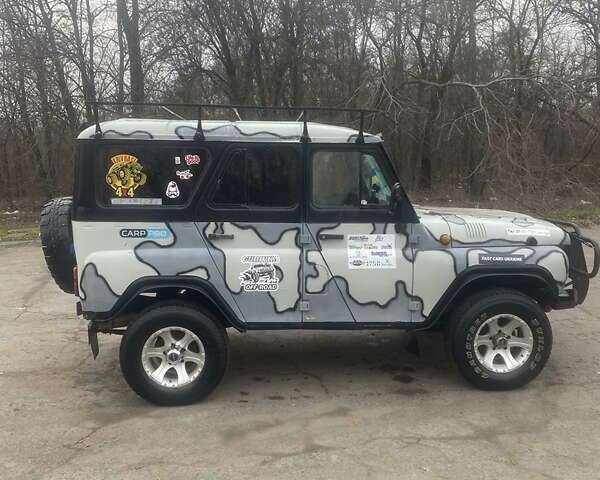 Серый УАЗ 31519, объемом двигателя 2.9 л и пробегом 73 тыс. км за 5600 $, фото 7 на Automoto.ua