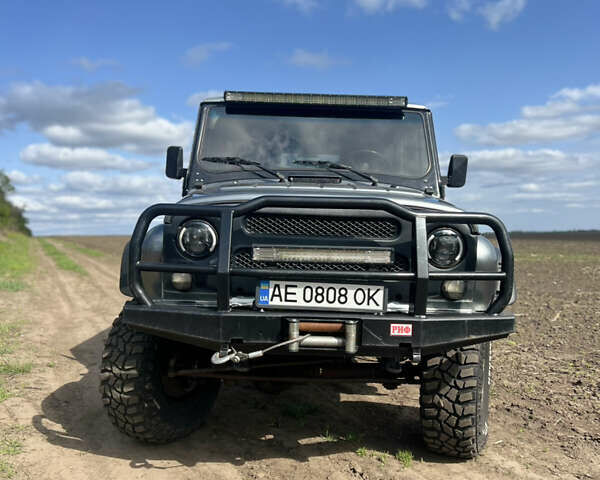 Серый УАЗ 31519, объемом двигателя 2.66 л и пробегом 88 тыс. км за 9000 $, фото 4 на Automoto.ua