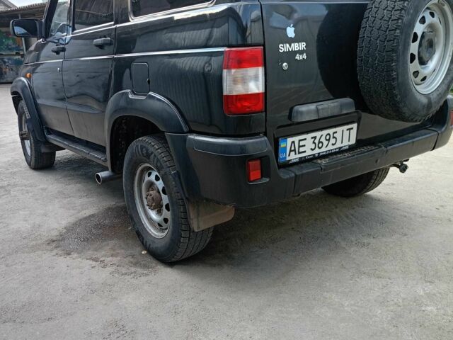 Черный УАЗ 3162 Симбир, объемом двигателя 2.7 л и пробегом 115 тыс. км за 3123 $, фото 2 на Automoto.ua