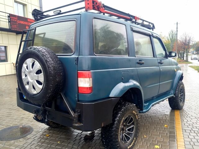 УАЗ 3162 Сімбир 2004 у Первомайськ на Automoto.ua Синій УАЗ 3162 Сімбир, об'ємом двигуна 2.7 л та пробігом 220 тис. км за 5000 $, фото 6 на Automoto.ua