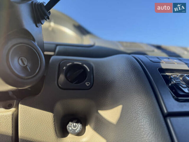 Сірий УАЗ 3163, об'ємом двигуна 2.7 л та пробігом 75 тис. км за 6299 $, фото 24 на Automoto.ua