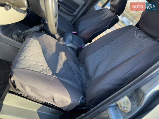 Сірий УАЗ 3163, об'ємом двигуна 2.7 л та пробігом 75 тис. км за 6299 $, фото 25 на Automoto.ua