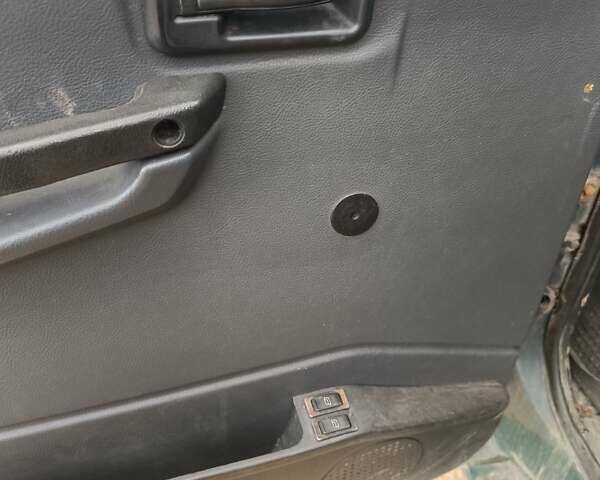 Зеленый УАЗ 3163, объемом двигателя 2.7 л и пробегом 85 тыс. км за 3100 $, фото 7 на Automoto.ua