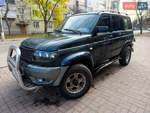 Зеленый УАЗ 3163, объемом двигателя 2.69 л и пробегом 100 тыс. км за 1999 $, фото 2 на Automoto.ua