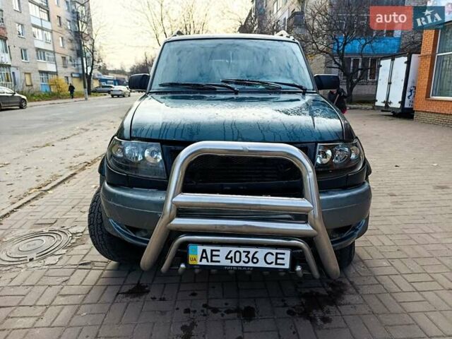 Зеленый УАЗ 3163, объемом двигателя 2.69 л и пробегом 100 тыс. км за 1999 $, фото 1 на Automoto.ua